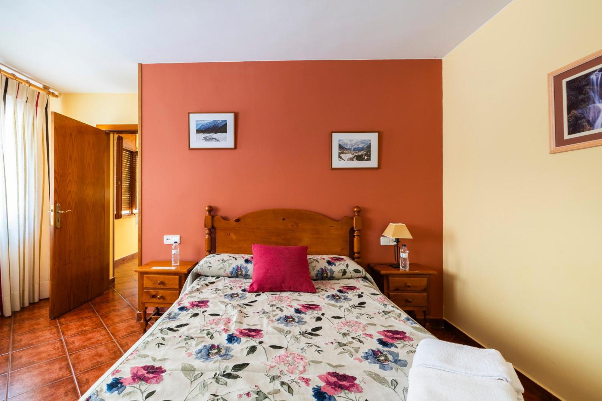 Hostal Panart Б'єльса Екстер'єр фото
